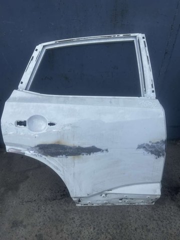 Двері задні, праві H21006UAMA NISSAN
