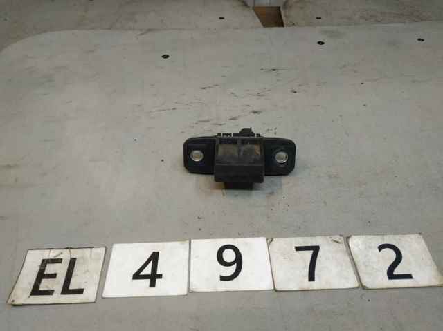 Кнопка приводу замка задньої 3/5 двері (ляди) KB7W624B0 MAZDA