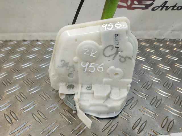 Замок задніх дверей, лівих KD5373310 MAZDA