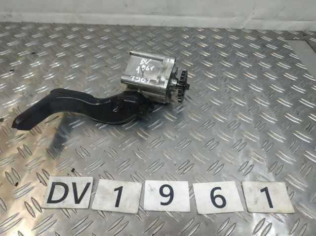 Масляний насос двигуна LF0214100A MAZDA
