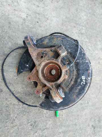 Цапфа поворотна ліва LR012741 LAND ROVER