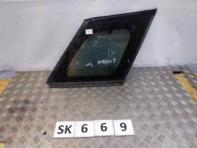 Задня кватирка права LR027370 LAND ROVER
