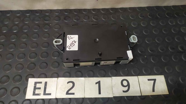Блок запобіжників задній, салонний LR041091 LAND ROVER