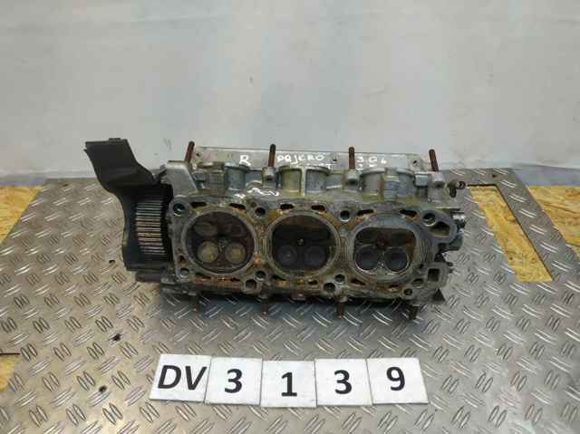 Головка блока циліндрів (ГБЦ), ліва MD307678 MITSUBISHI