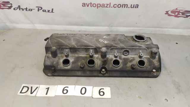 Кришка двигуна MN187345 MITSUBISHI