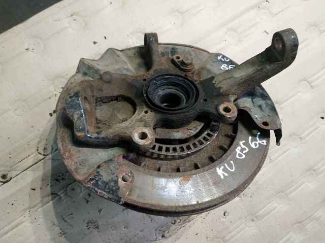 Кулак поворотний передній правий MR113895 MITSUBISHI