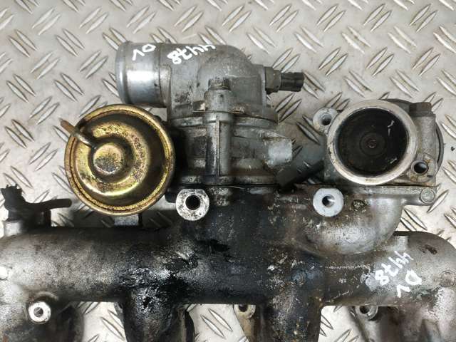 Колектор впускний MR577029 MITSUBISHI