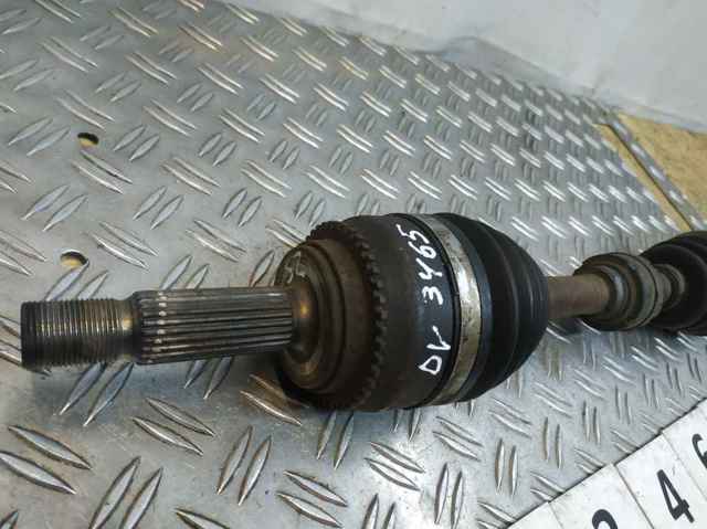 Привід лівий MR953745 MITSUBISHI