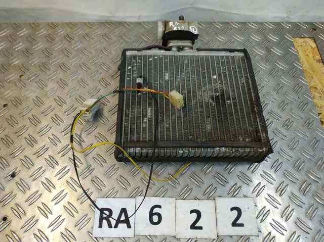 Випарник MR958417 MITSUBISHI