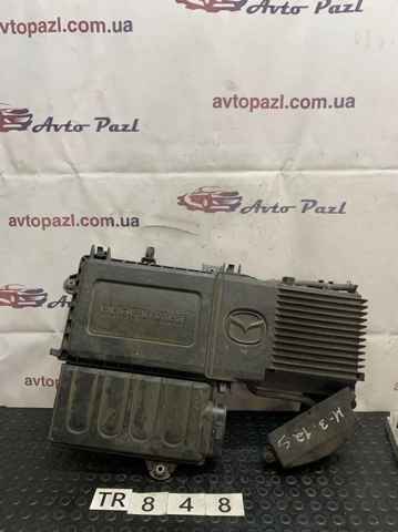 Корпус повітряного фільтра, нижня частина Z66813Z0X MAZDA