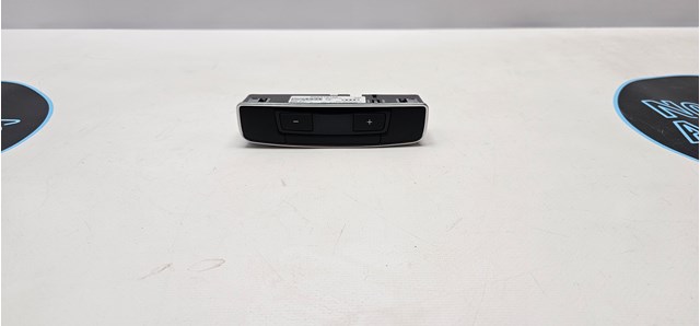 Регулятор вентилятора обігрівача 80A919158 VAG