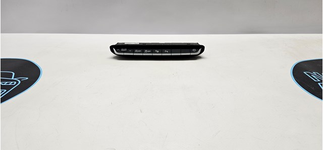 Блок кнопок центральної консолі 8W0925301BF VAG