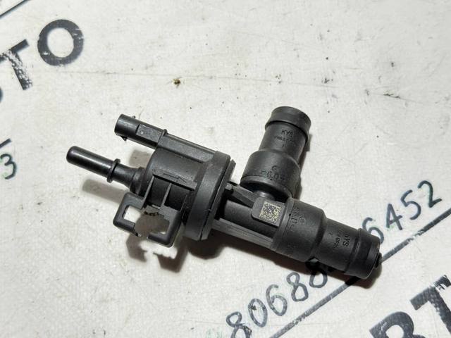 Клапан вентиляції газів паливного бака 13907643106 BMW