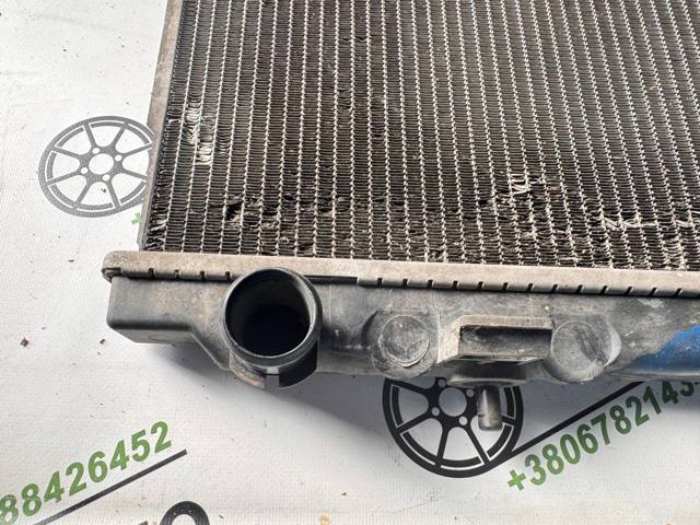 Радіатор охолодження двигуна 21410AV600 NISSAN