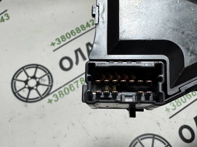 Перемикач підрульовий, правий 25260AV610 NISSAN