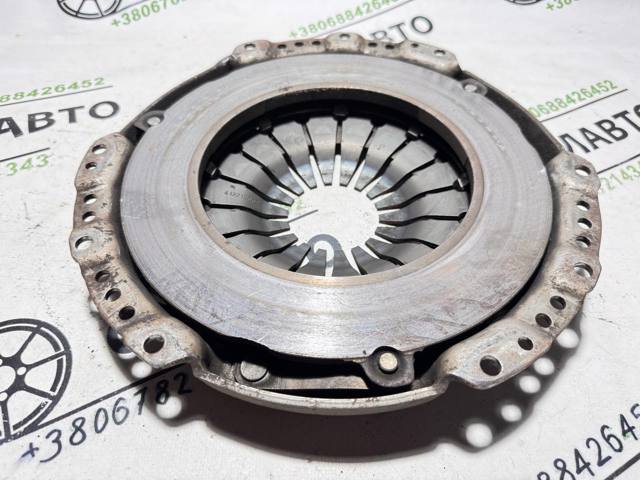 Натискний диск зчеплення 30210AW405 NISSAN