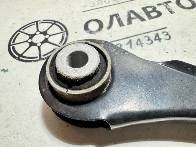 Верхній важіль задньої підвіски лівий 33326792543 BMW