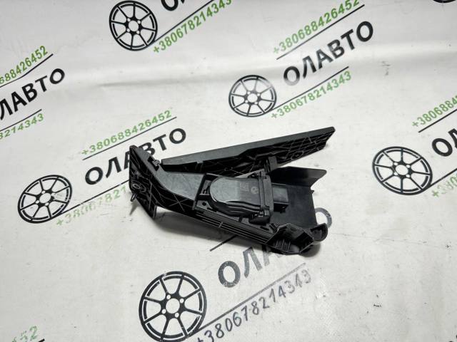 Підаль газу 35426853175 BMW
