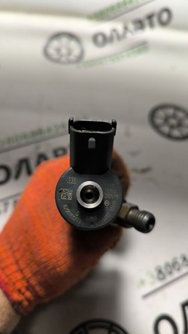 Форсунка дизельна в зборі, розпилювач + тримач 8200100272 RENAULT