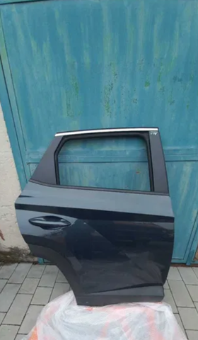 Двері пасажирські задні праві 77004N7005 HYUNDAI