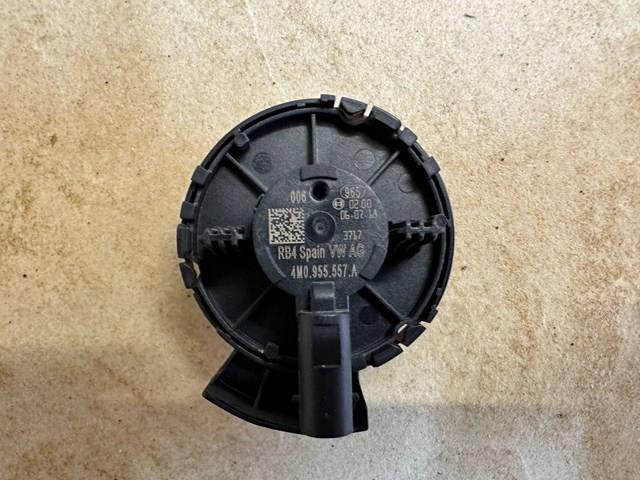 Датчик Ейрбег передній 4M0955557A VAG