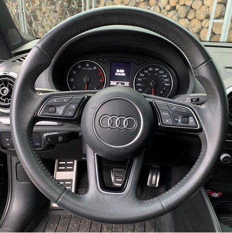 Руль 8V0419091CGINU VAG