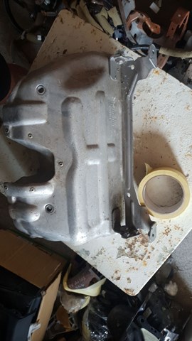 Кришка випускного колектора 03H253035S VAG