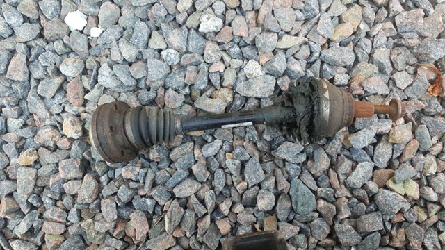 Привід передній лівий 3C0407271AH VAG
