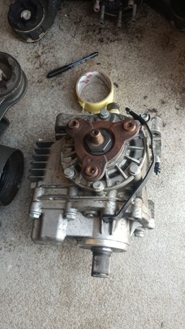 Коробка роздавальна 409053 VAG