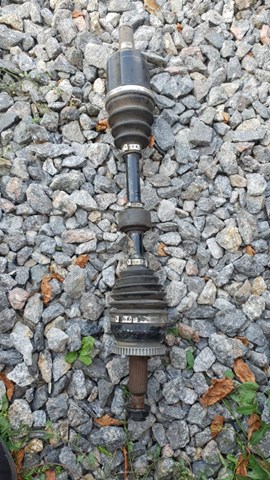 Привід передній лівий 495002W600 HYUNDAI