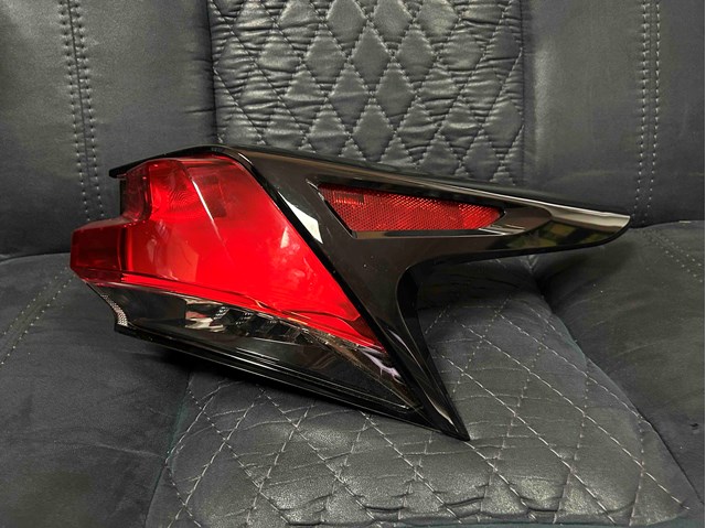 Задній правий стоп 8155178011 TOYOTA