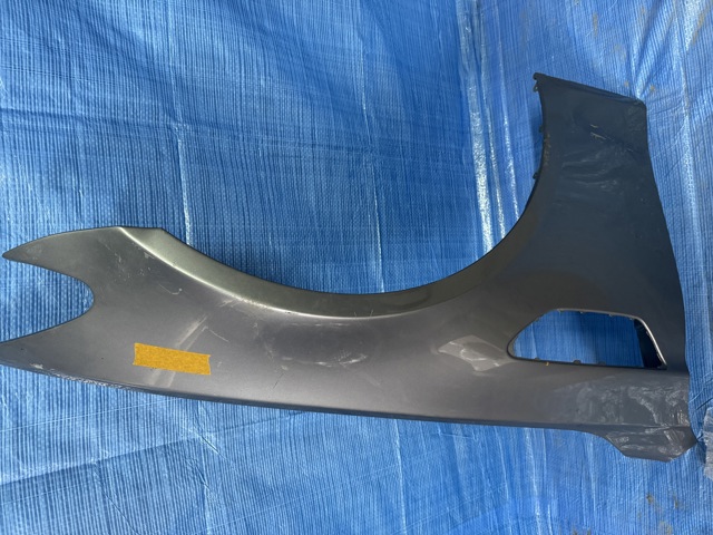 Переднє праве крило 41355A03264 BMW