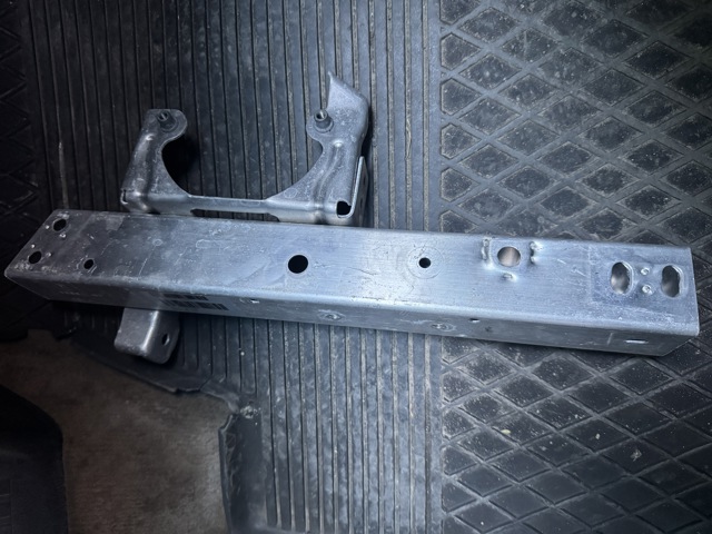 Установча панель передня 51647296805 BMW
