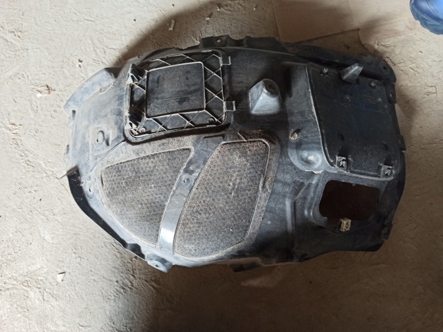 Підкрилок переднього крила, лівий передній 51717340785 BMW