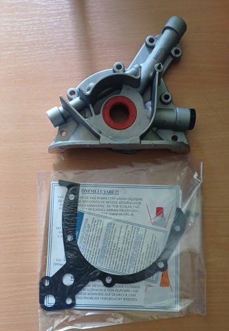 Насос маслозакачуючий 646126 GM