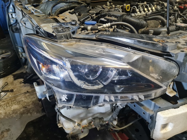 Основна фара - вставка GMG951031E MAZDA