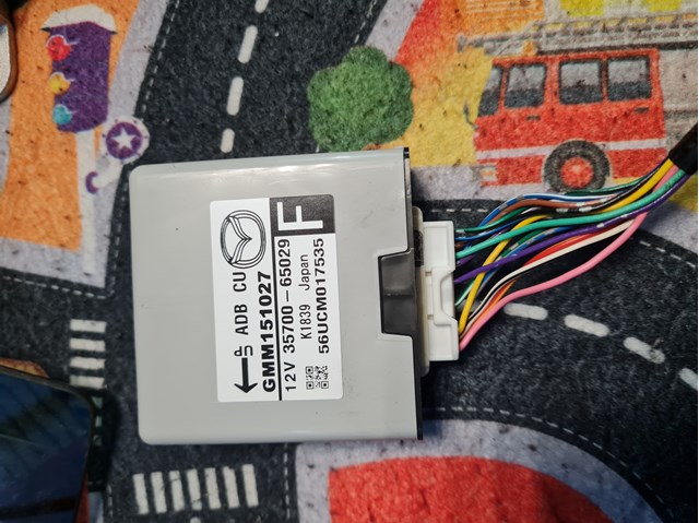 GMM151027 Mazda