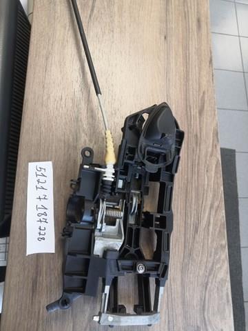 Тримач зовнішньої ручки дверей, правих дверей 51217187228 BMW