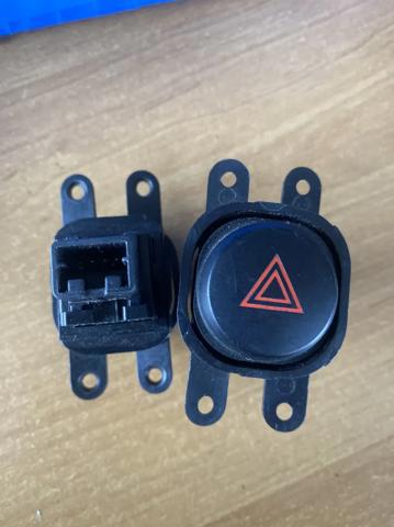 Кнопка аварійної сигналізації 25290EA000 NISSAN