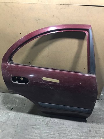Двері задні, праві Nissan Almera II