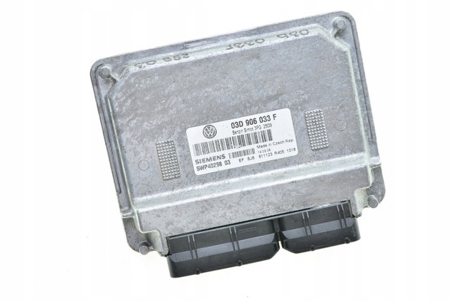 Модуль управління двигуном 03D906033F VAG
