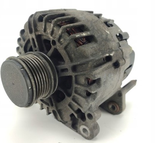 Генератор автомобільний 03L903023F VAG