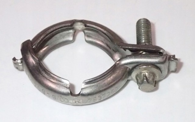Кріплення глушника переднє 04L253725D VAG