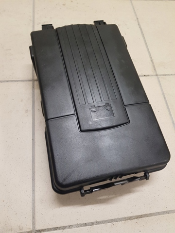Кришка акумулятора (АКБ) 1K0915443A VAG