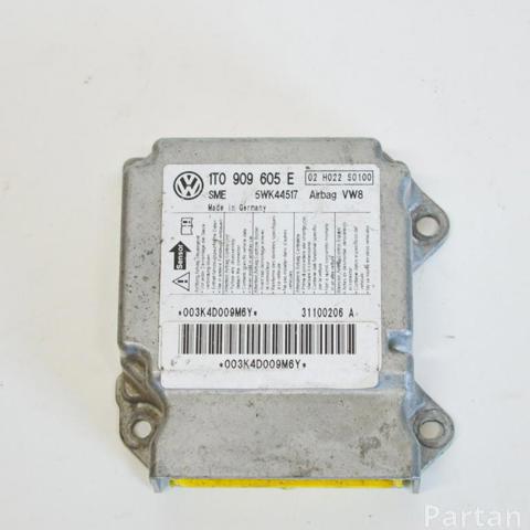 Блок управління airbag 1T0909605E VAG