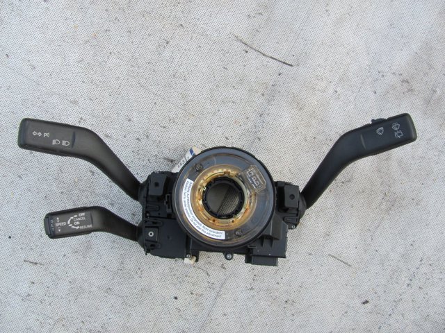 Перемикач підрульовий Volkswagen Passat B6