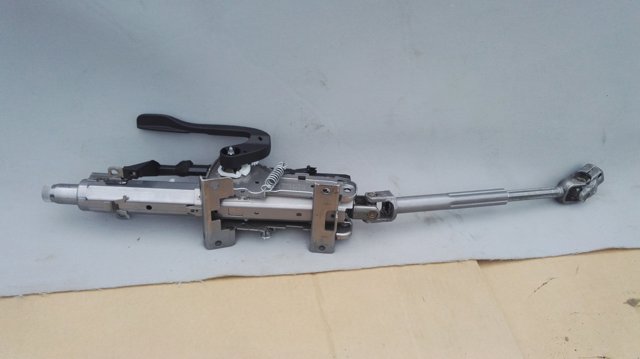 Рульова колонка Ауді Ку 3