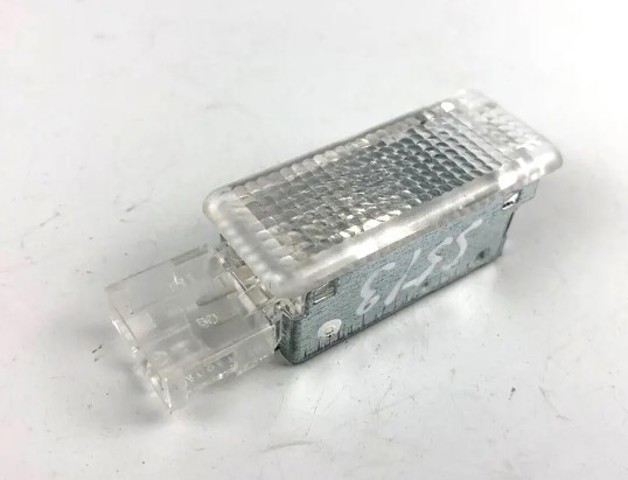 Плафон підсвічення бардачка 6L0947565 VAG