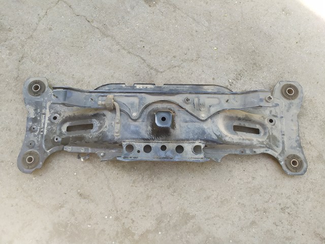 Балка задньої підвіски поперечна 5120633100 TOYOTA