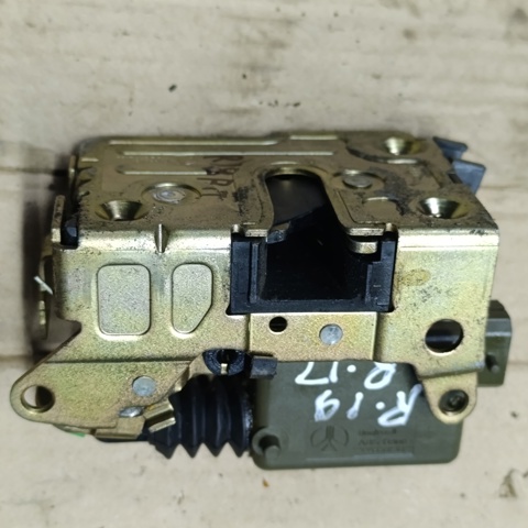 Замок двері правої передньої 7701031778 RENAULT